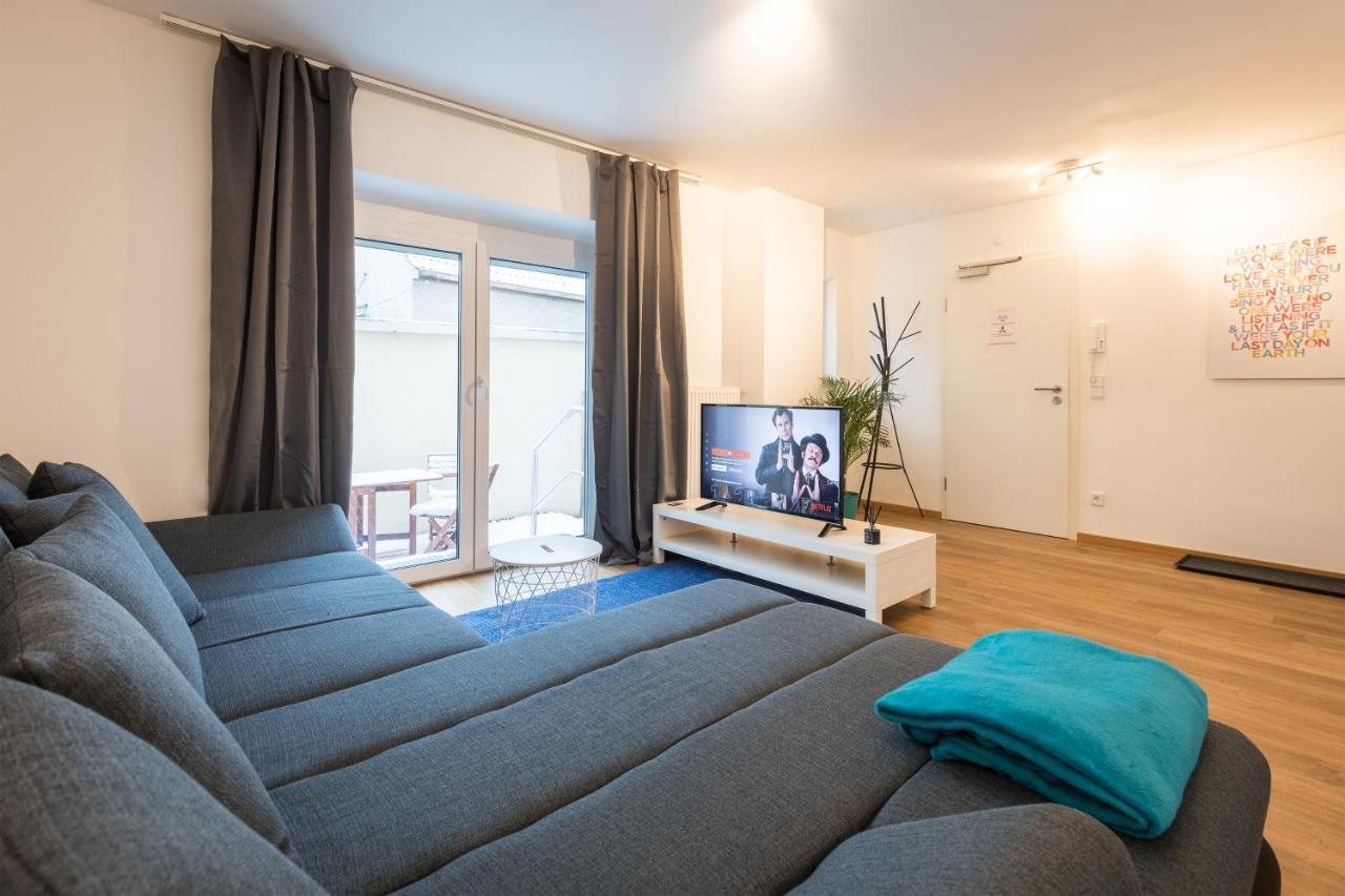 アウグスブルクBright - Beachstyle - Kitchen - Kingbed - Parking - Netflixアパートメント エクステリア 写真