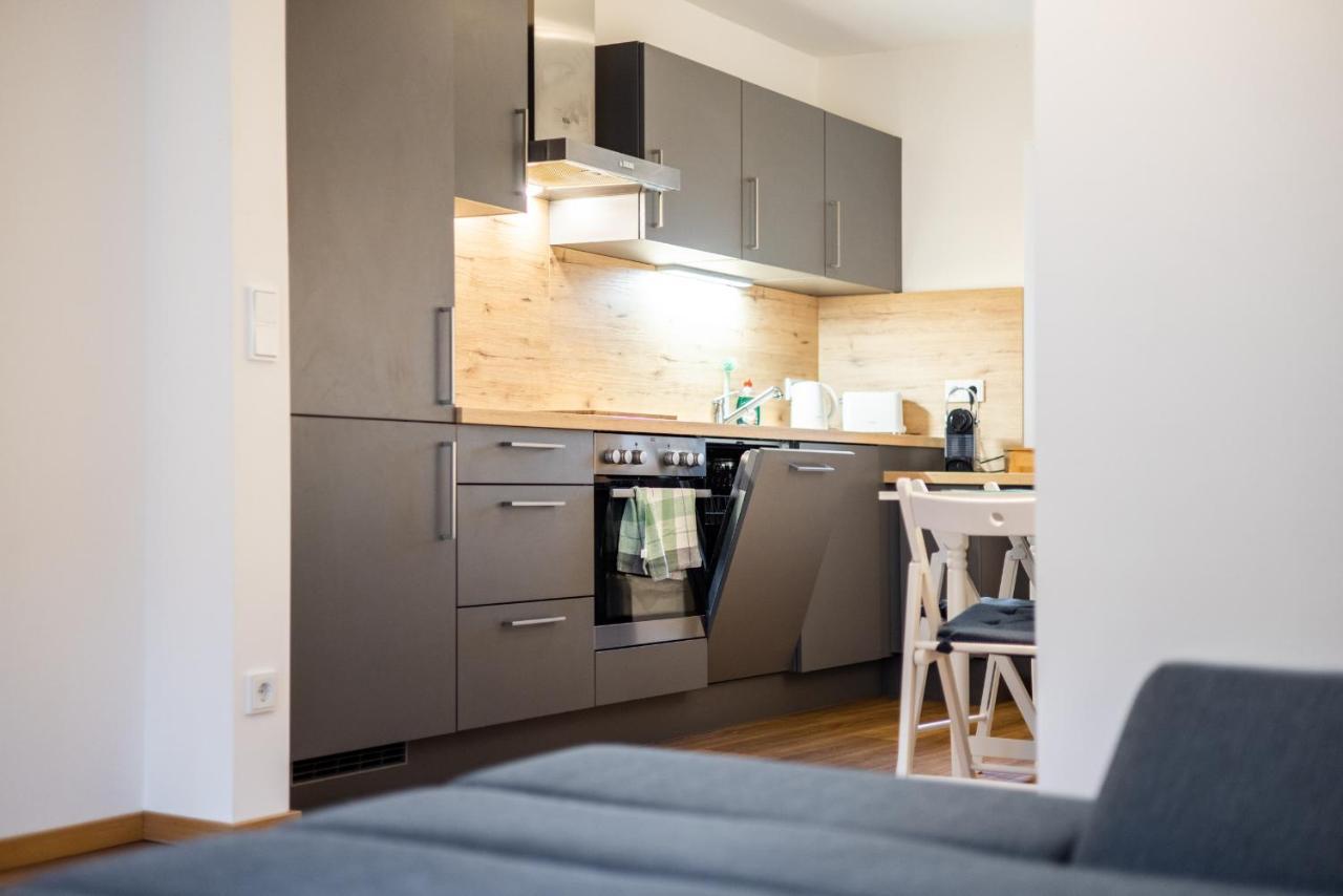 アウグスブルクBright - Beachstyle - Kitchen - Kingbed - Parking - Netflixアパートメント エクステリア 写真