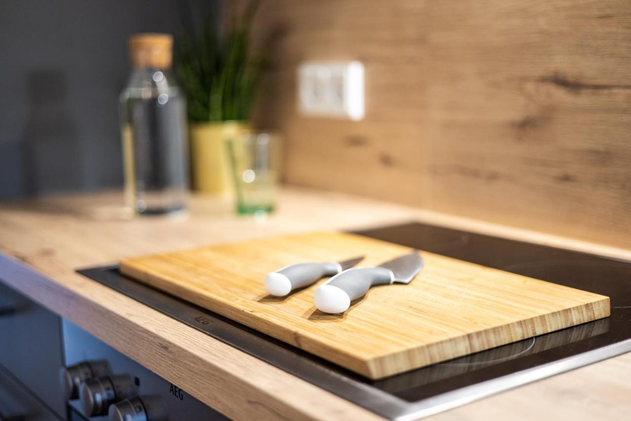 アウグスブルクBright - Beachstyle - Kitchen - Kingbed - Parking - Netflixアパートメント エクステリア 写真