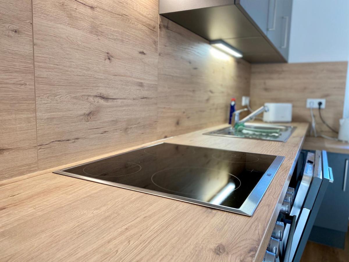 アウグスブルクBright - Beachstyle - Kitchen - Kingbed - Parking - Netflixアパートメント エクステリア 写真